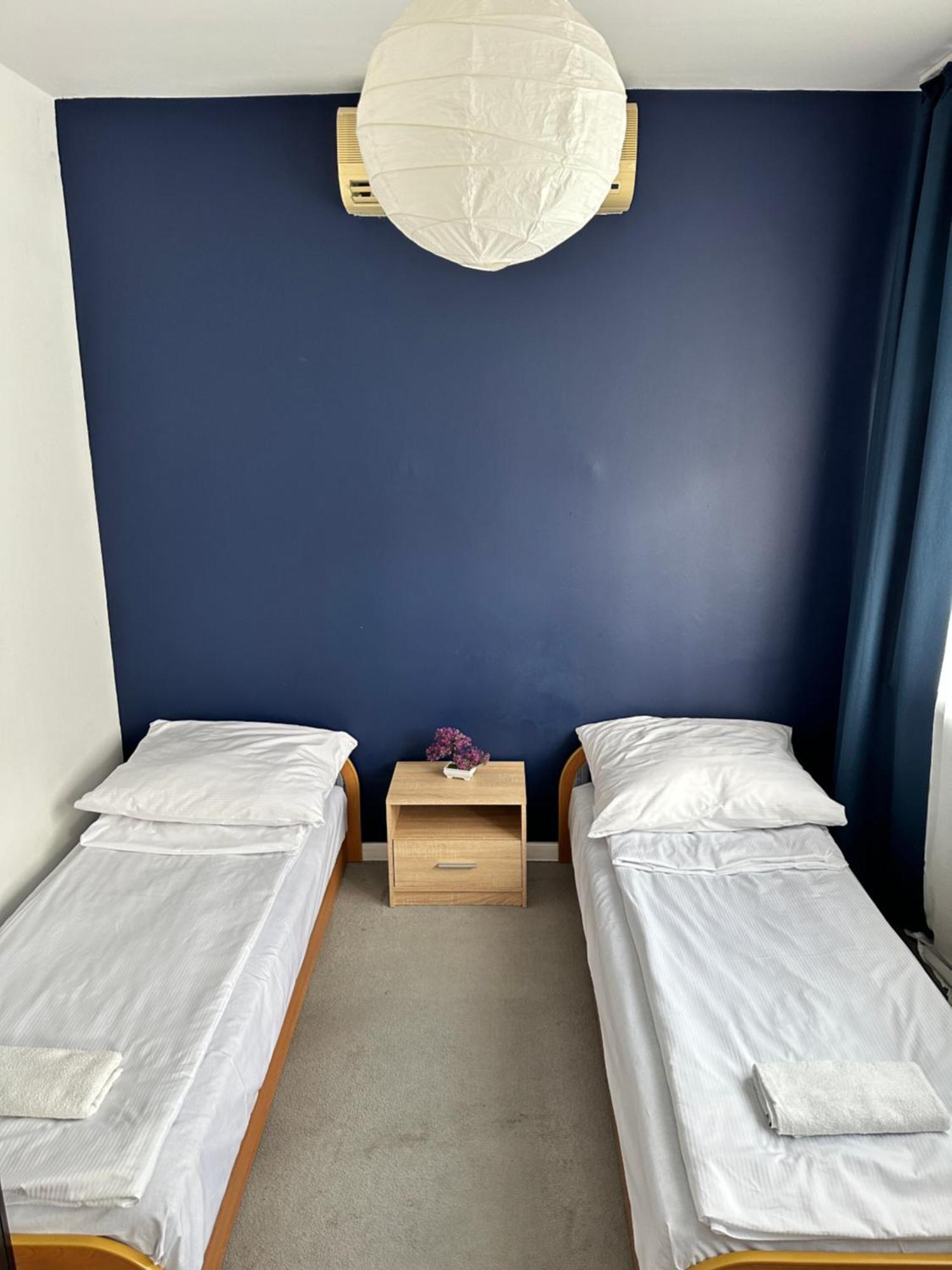 Hostel Demi Krakow Ngoại thất bức ảnh