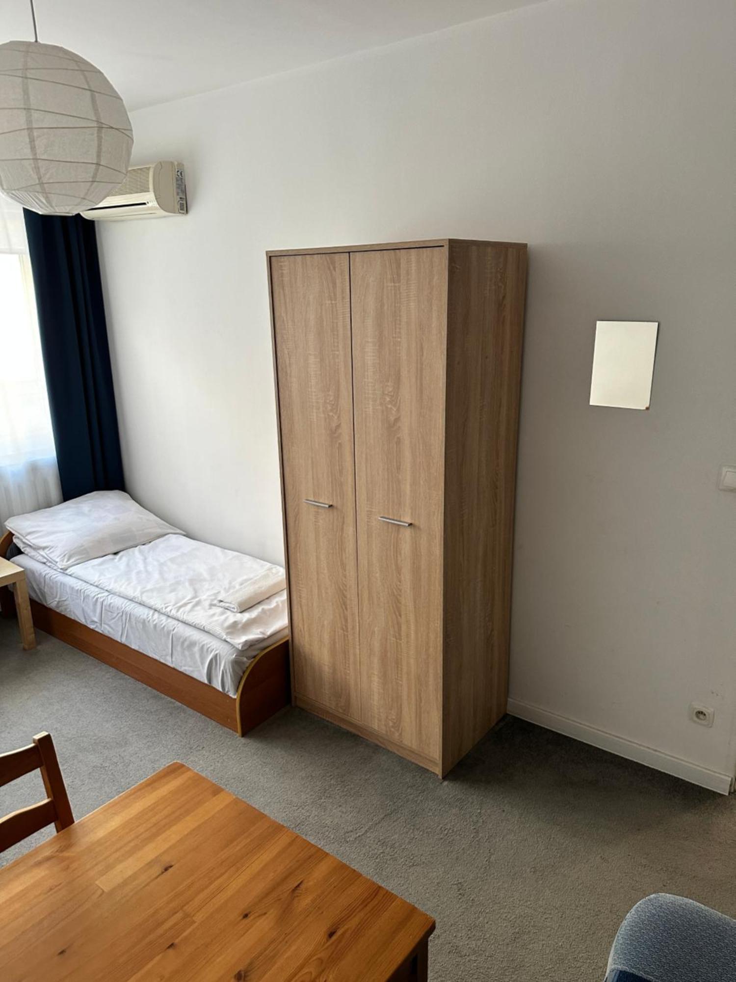 Hostel Demi Krakow Ngoại thất bức ảnh