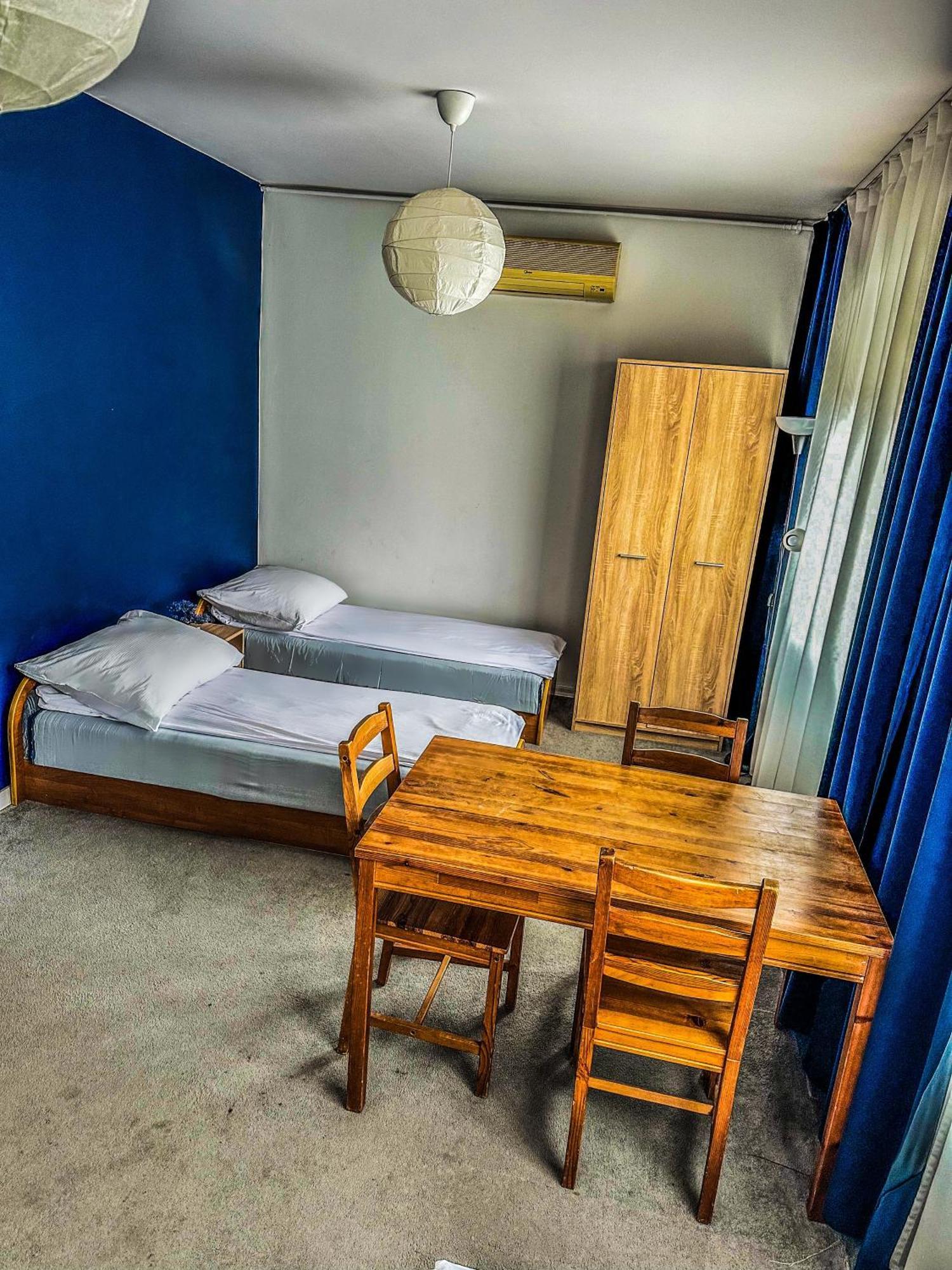 Hostel Demi Krakow Ngoại thất bức ảnh